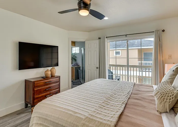 South Padre Island Getaway - Newly Renovated!